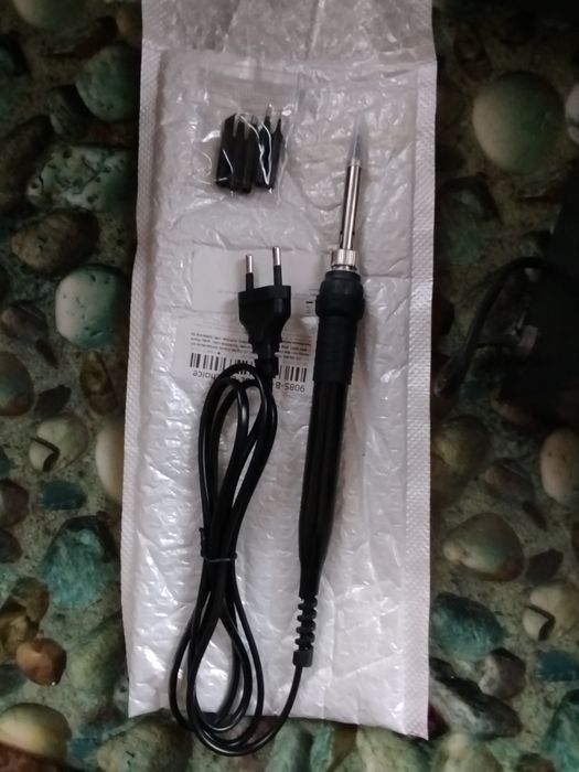 Паяльна станція LUKEY 852D +