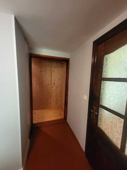 Продаж гарного будинку з земельною ділянкою в центрі Яремче!