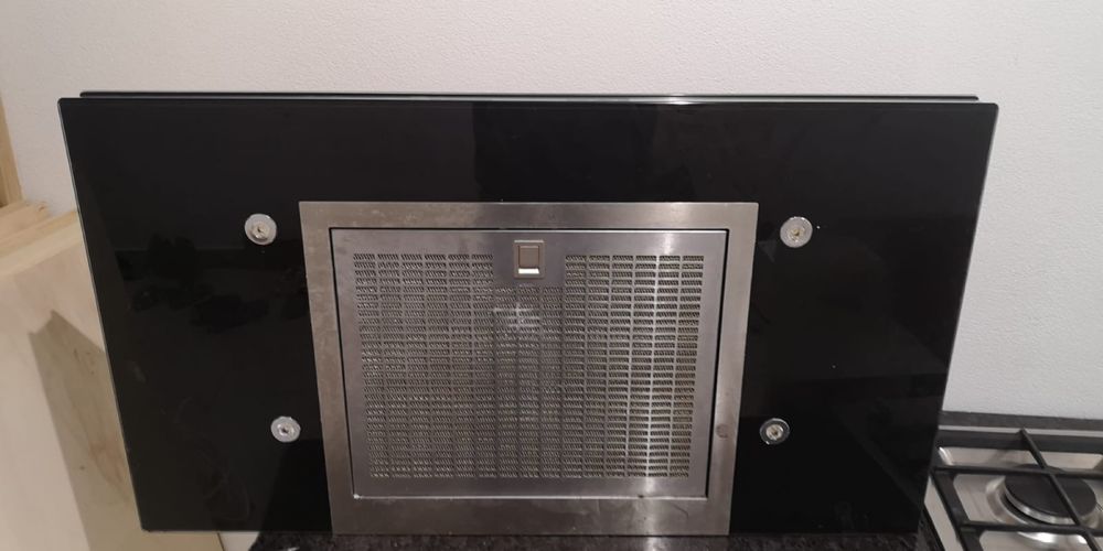 Exaustor fogao formo e armarios