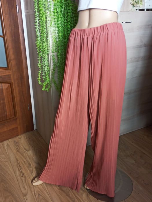 Sg Piękne orginalne spodnie Wide leg 42 , 44 XL plisowane szerokie spo