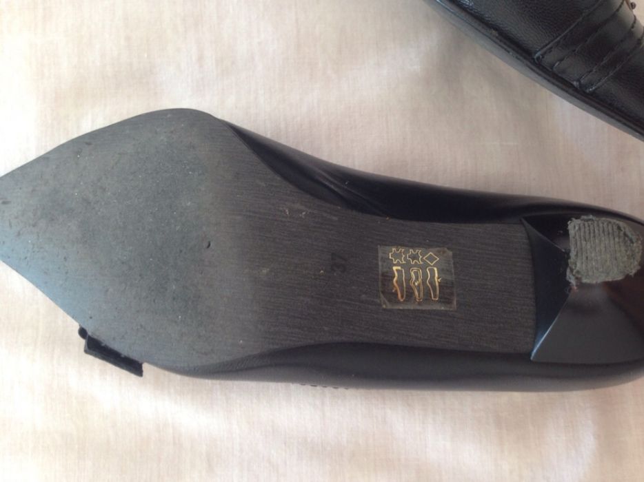 Sapatos salto alto senhora