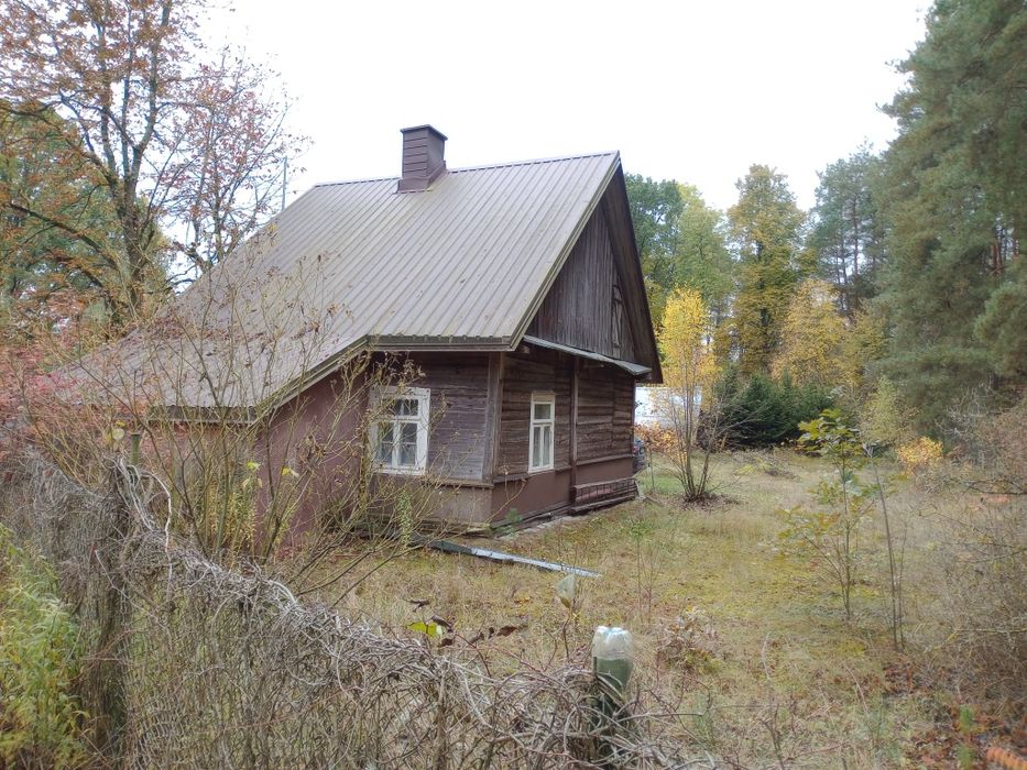 Działka z domkiem w otoczeniu przyrody