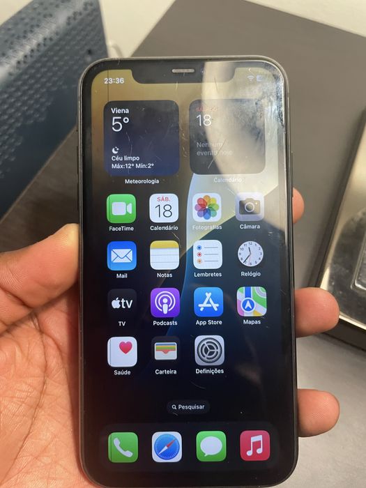 Vendo iPhone 11 normal 64gb