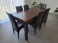 Conjunto de mesa extensível retangular e 6 cadeiras