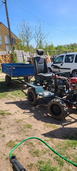Продам саморобний трактор 4 на 4 з причепом