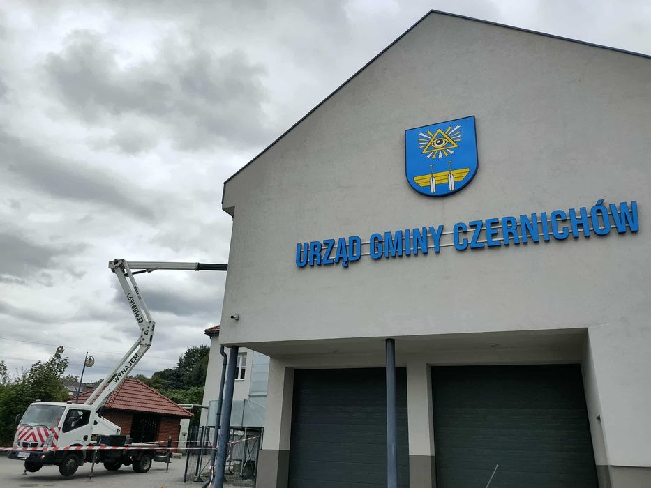 Zwyżka - podnośnik z operatorem - usługi wysokościowe - Alwernia