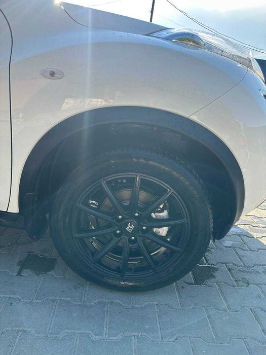 Продаю Нісан Жук 2014