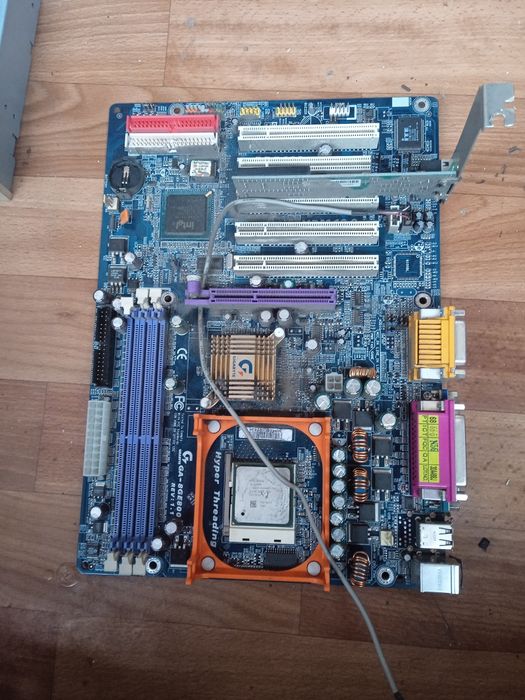 Продам материнку, диск