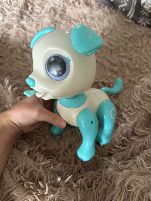 Іграшка песик на радіоуправлінні