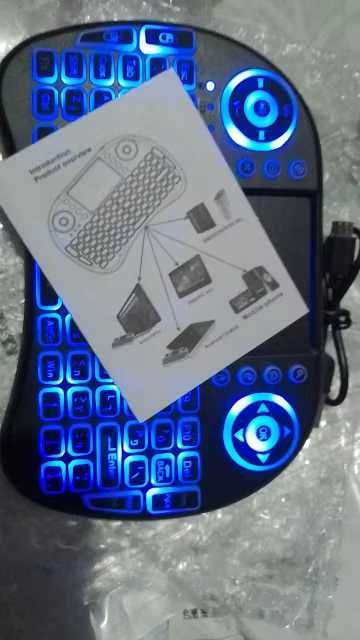 Mini teclado Retroiluminado Espanhol Wireless - Touch Pad integrado