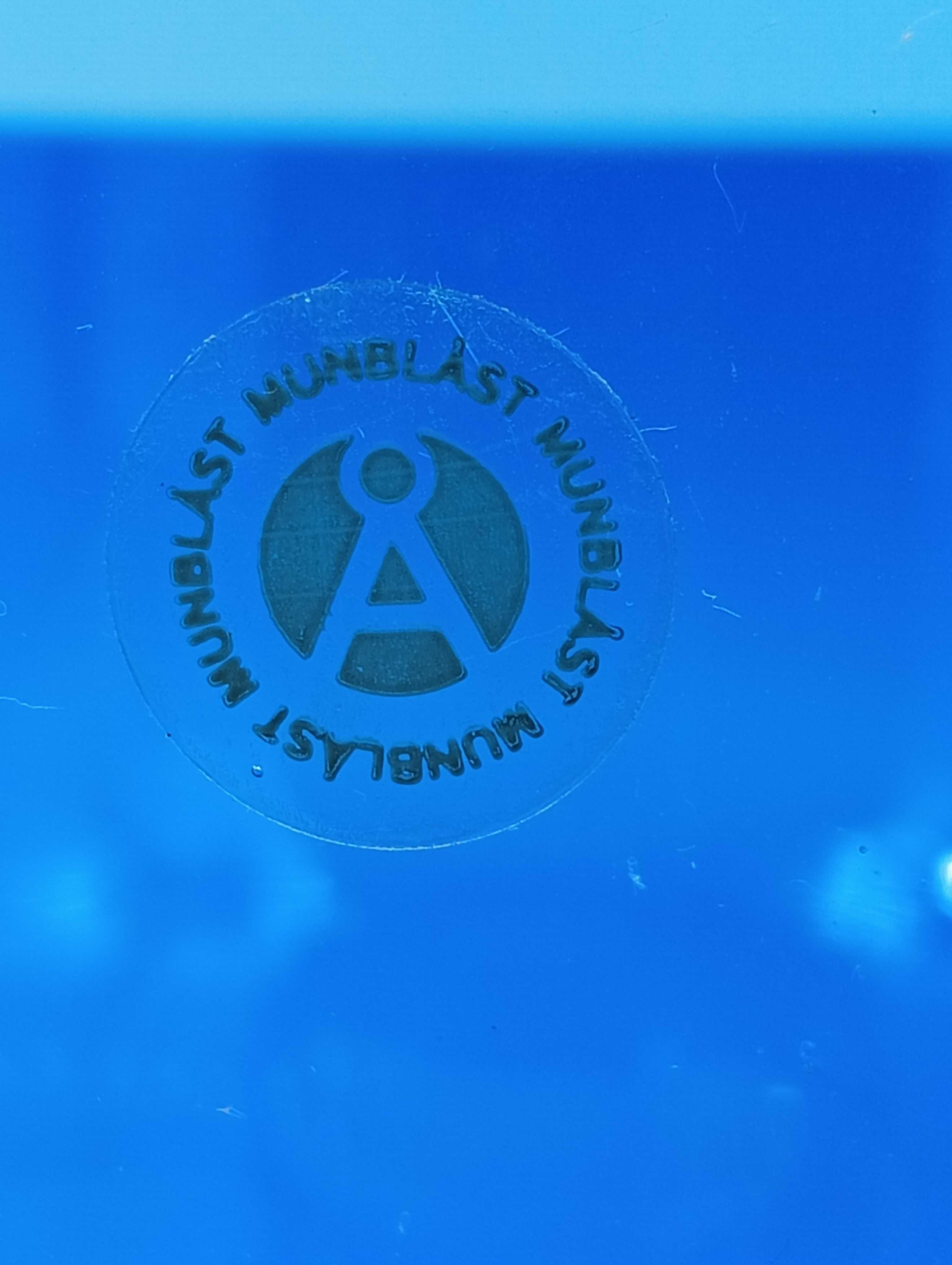 Doniczka osłonka niebieskie transparentne szkło Munblåst Åhlens Sweden