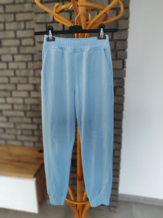 Welurowy dres dziewczęcy miś 158