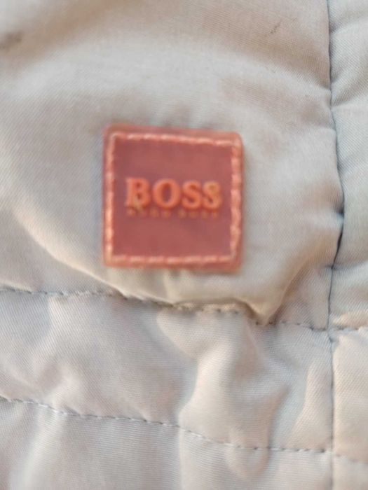 Пуховик ,курточка зимняя мужская Hugo boss