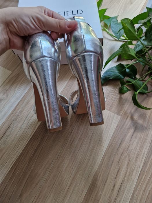 Srebrne Sandały Anna Field 38