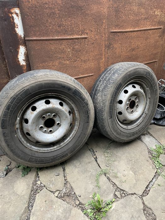 Продам диски с резиной R15с 5х118 Пежо. Форд Ставь и едь.
