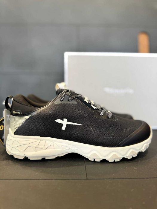 Кросівки Tamaris Gore-Tex (38)