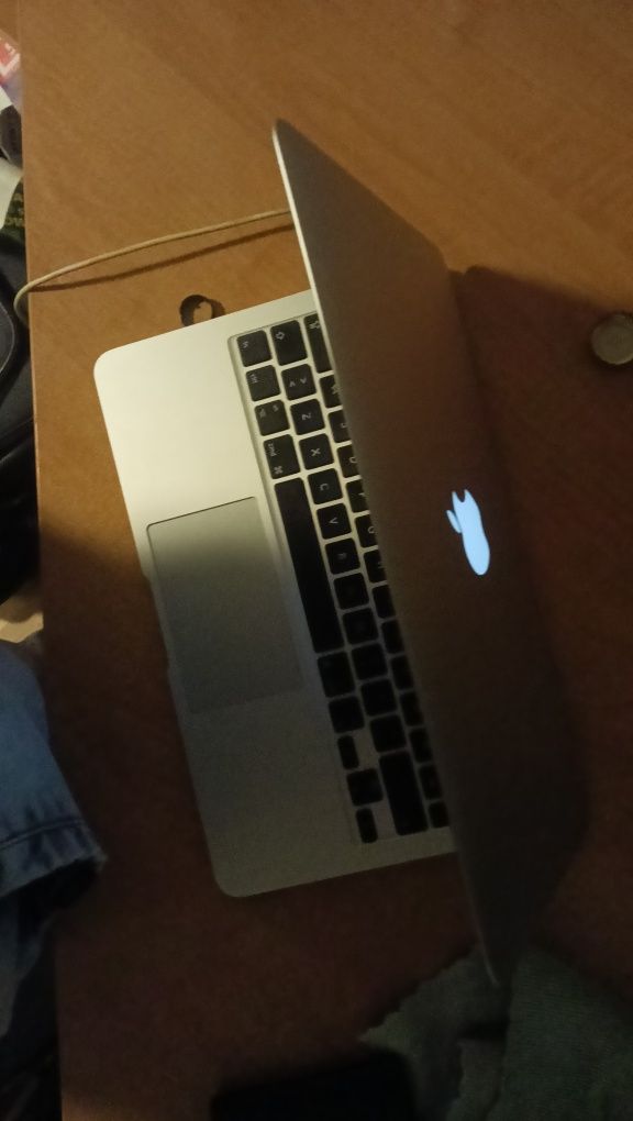 MacBook air 2014