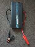 Інвертор 12v -> 220v чистий синус 1500Вт