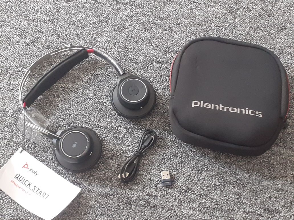 Nowe słuchawki plantronic