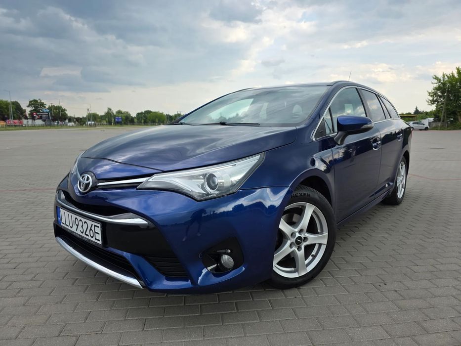 Toyota Avensis 1.8i 147KM z Niemiec Automat NAVI PDC Kamera