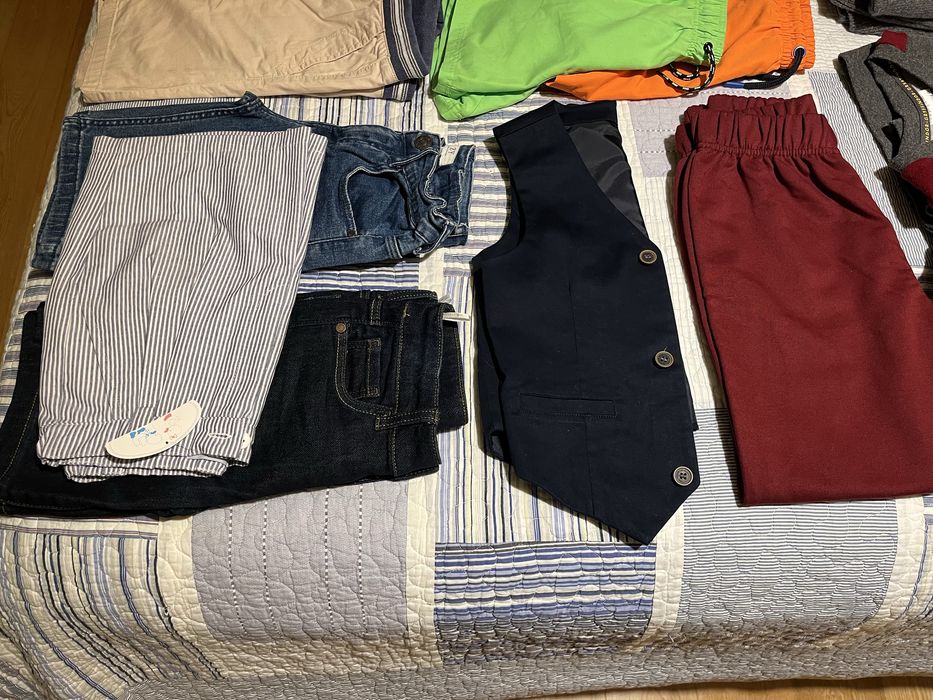Roupa nova e como nova, menino 6-8 anos (22 peças)