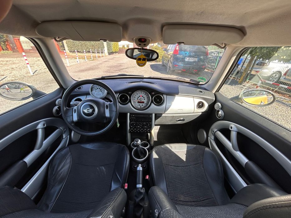 Mini Cooper 1.6 Benzyna 2002 Rok