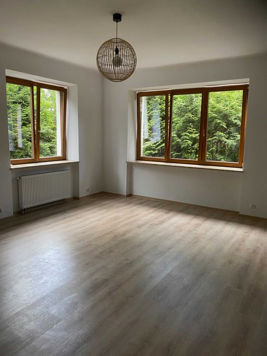 Przy metrze M1 "Stare Bielany" parter domu na ciche biuro 64m2, 3 pok.