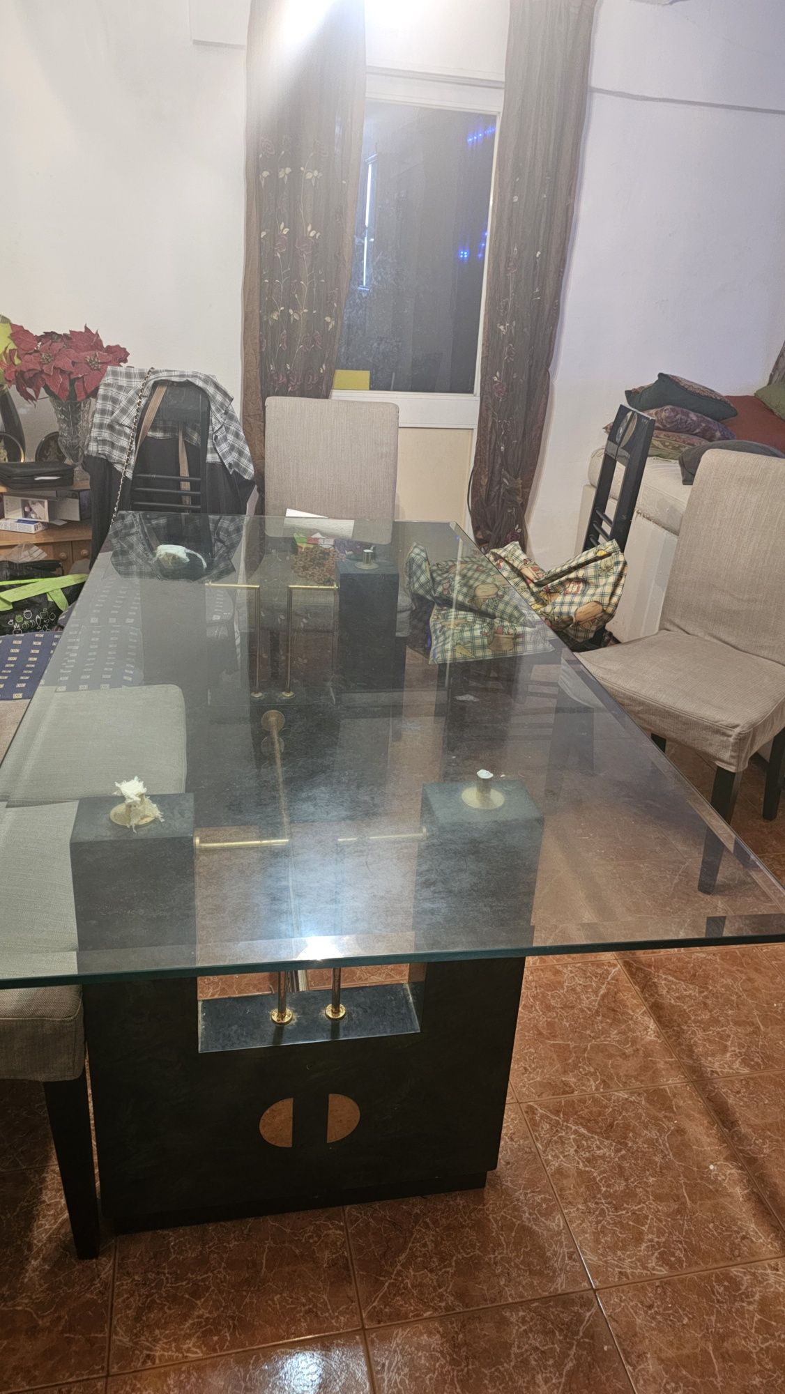 Mesa de sala em vidro