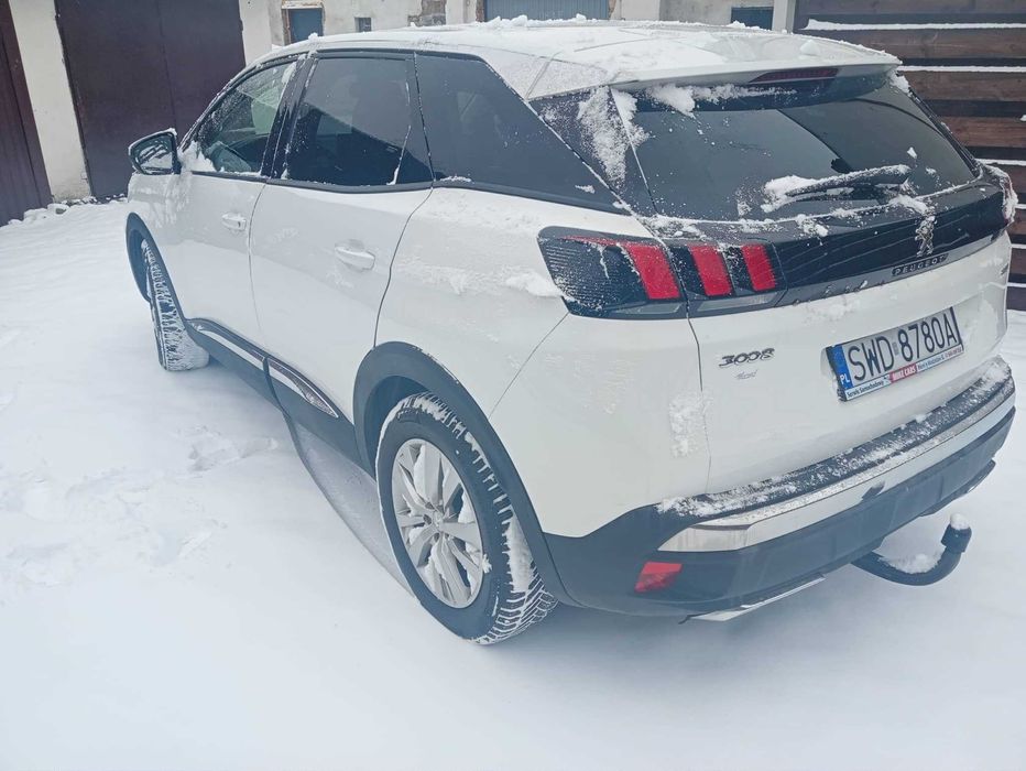 Peugeot 3008 1,2 puree tech uszkodzony