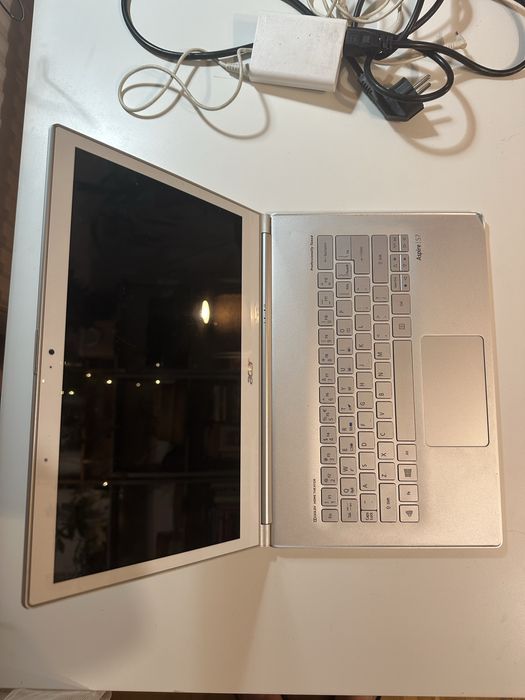 Acer Aspire A7 laptop