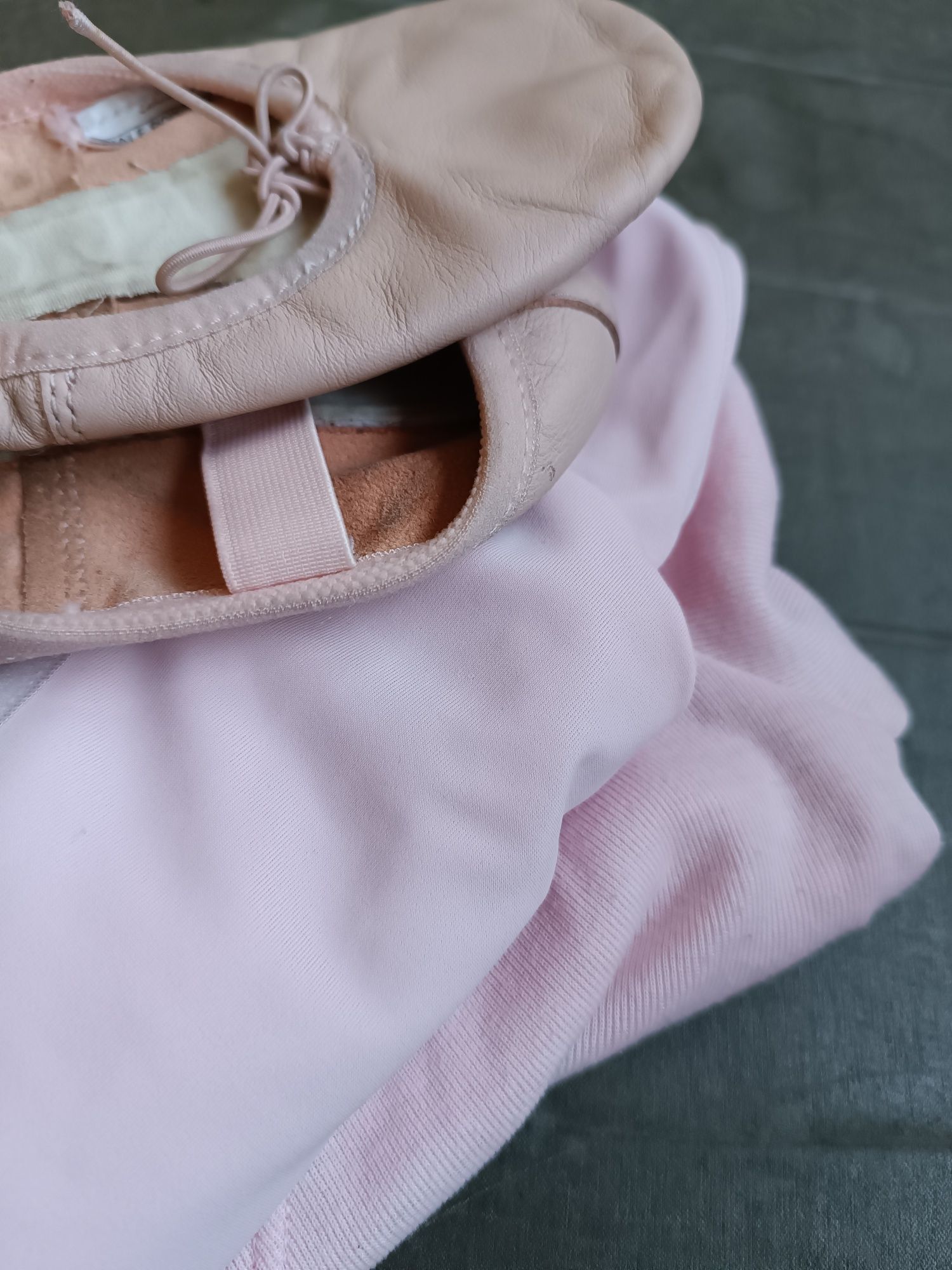 Conjunto ballet com casaco e sapatilhas