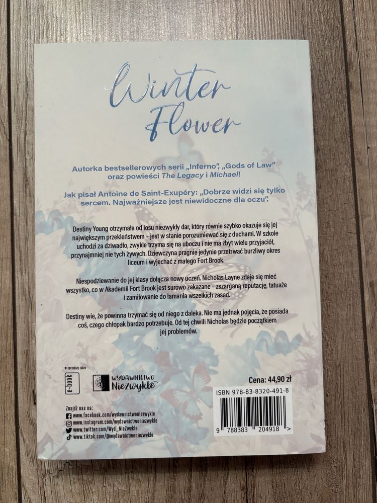 Winter Flower Julia Brylewska