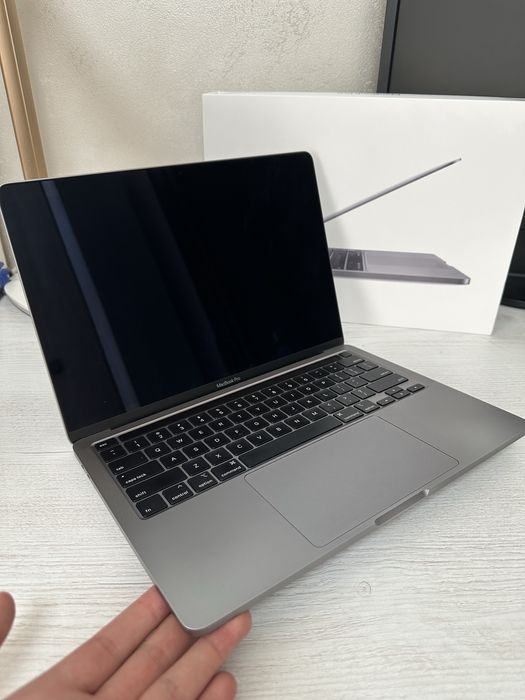 MacBook Pro 13” 2020 Space Gray - i5/8GB/256GB SSD