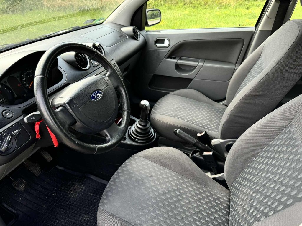 Ford Fiesta 1.4 benzyna klimatyzacja