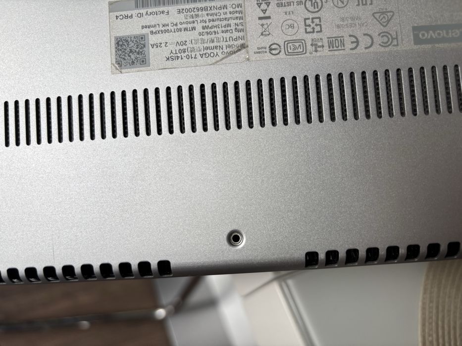 Laptop Ultrabook lenovo yoga 710-14