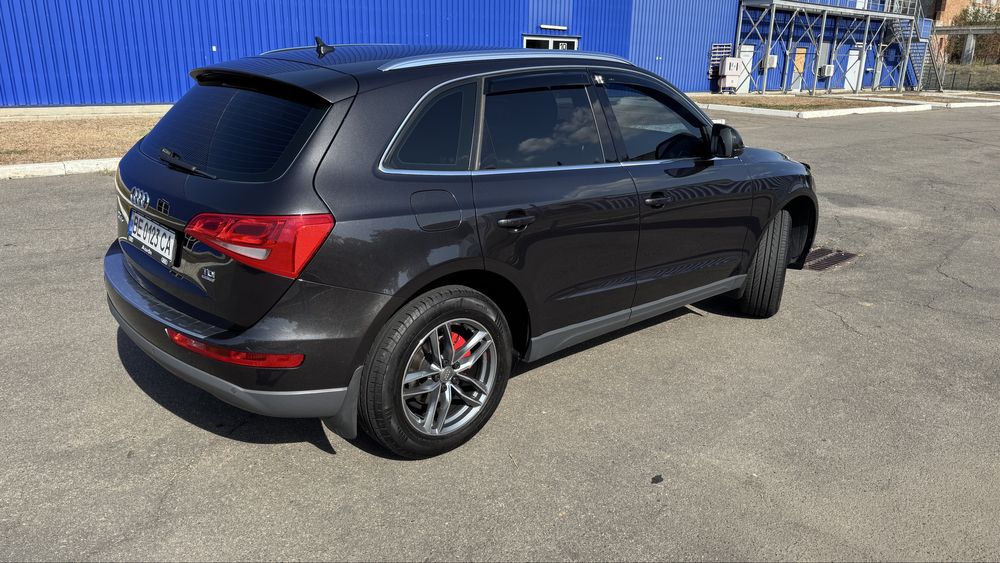 Audi Q5 Quattro 2011 року, 2.0 TDI , повний привід, механіка