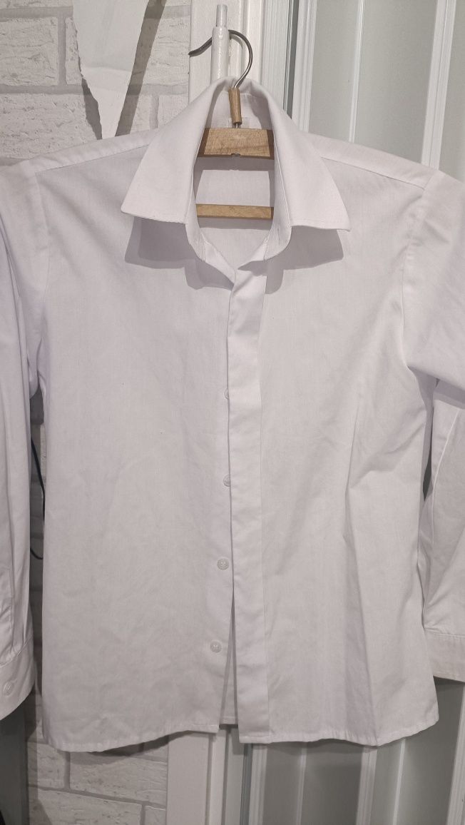 Koszula chłopięca biała z długim rękawem