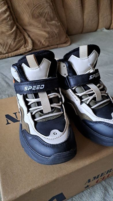 Демісезонні ботинки 35р.