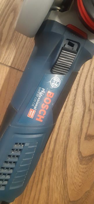 Продам болгарку б/у. Bosch GWS 17-125CIE. Оригінал. Потужність 1700W
