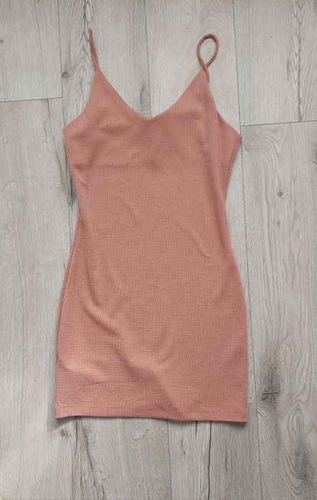 Жіноче літнє коротке плаття в рубчик Mango в ідеальному стані