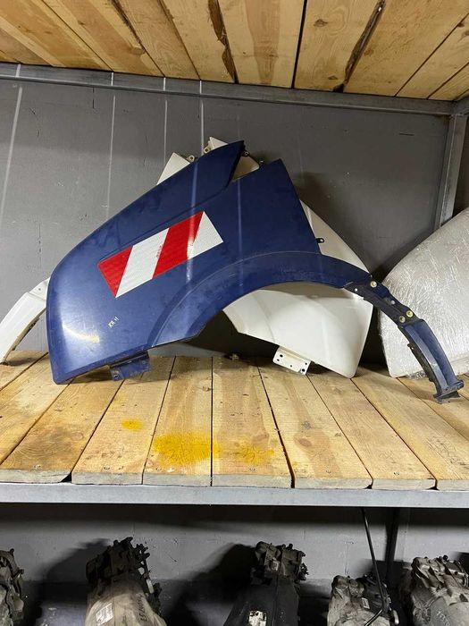 Передні крила VW Crafter 2006-2017 та Mercedes Sprinter 906