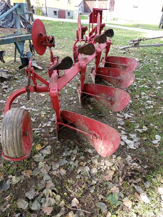 Pług 4 skibowy Skiold