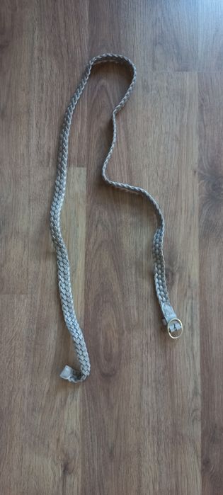 Damski pasek beżowy skórzany