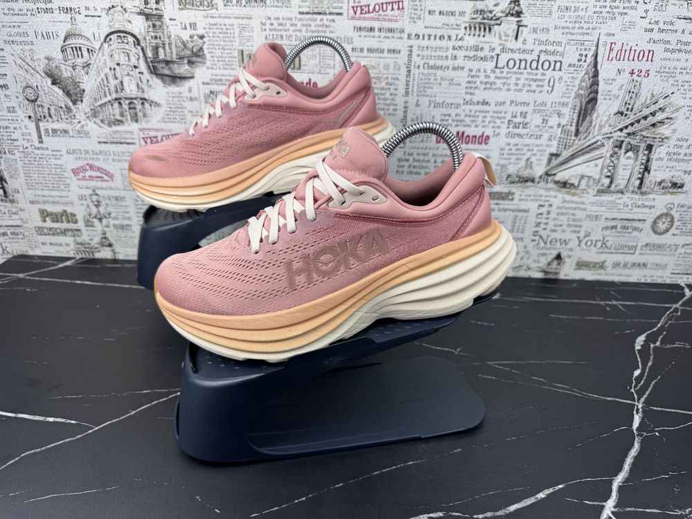 Оригінал Розмір 40 Кросівки Hoka One One Bondi 8 Взуття