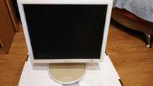 Монитор 17"SAMSUNG SyncMaster 760BF (гибкая система поворота дисплея)