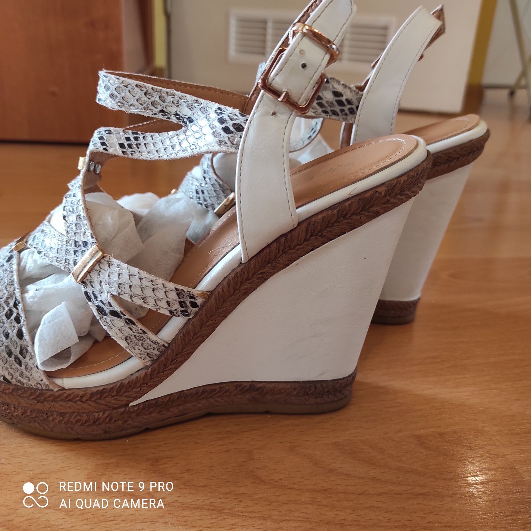 Sprzedam koturny letnie Vices 38