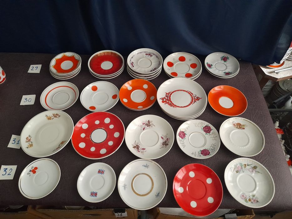 Блюдца,кофейники чайники сахарницы, СССР ( 2 )