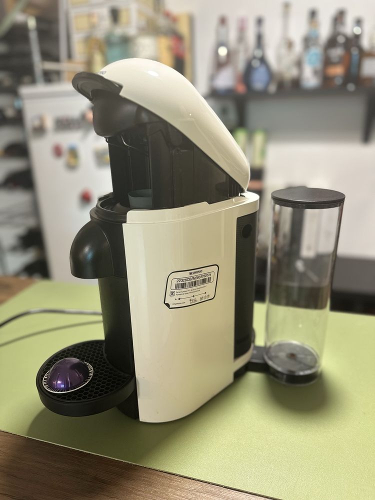 Máquina de café Nespresso Krups Vertuo Plus