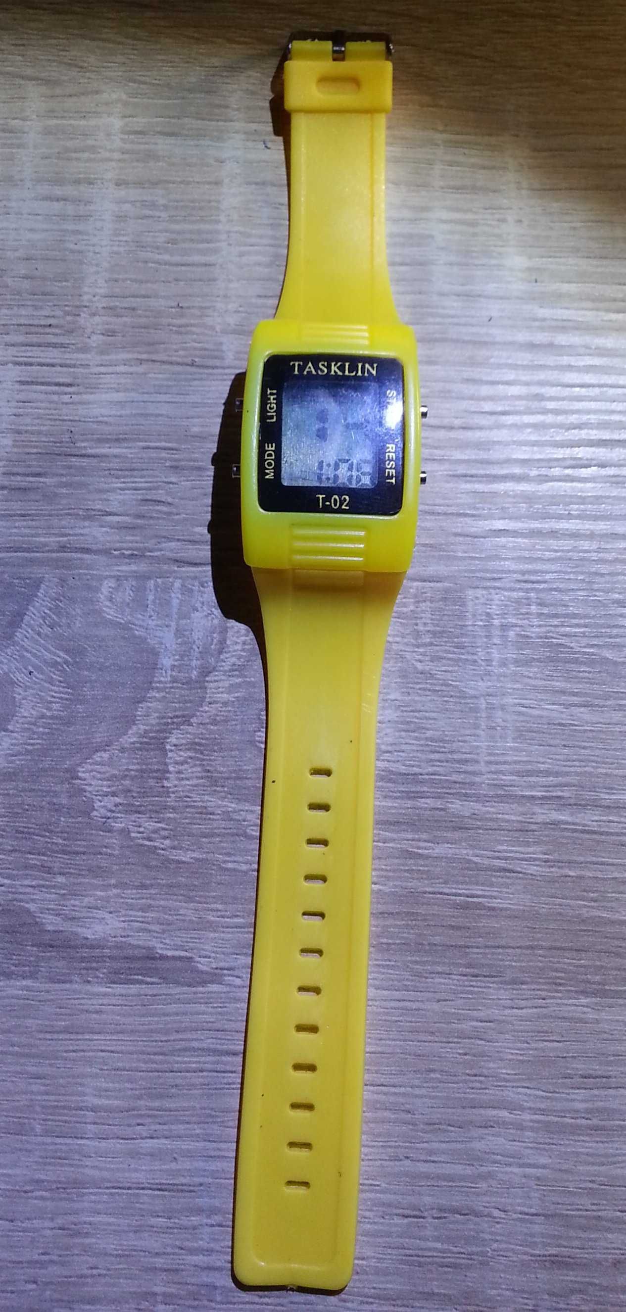 Годинник наручний Tasklin T-02 в гарному стані