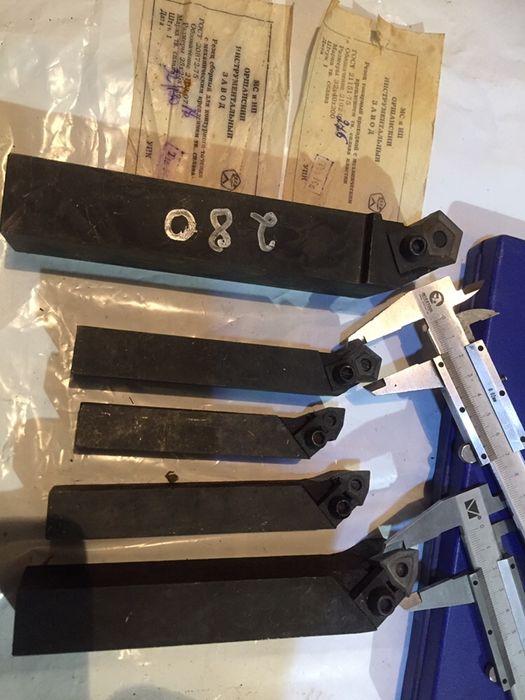 Резцы токарные